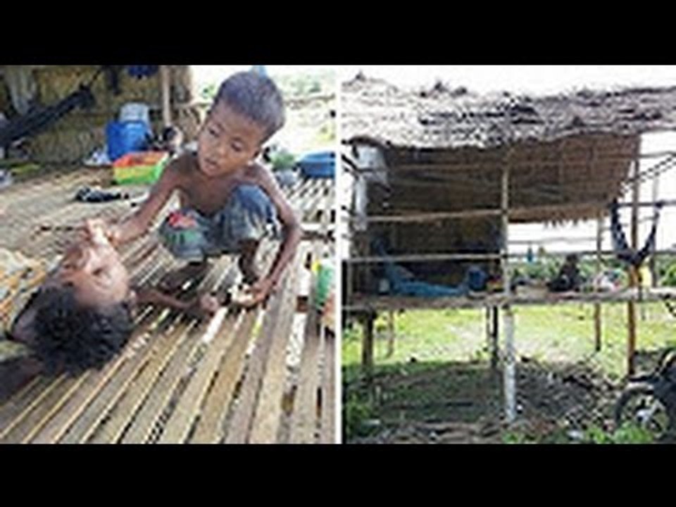 Cảm động với cậu bé 12 tuổi cha mẹ mất sớm phải chăm sóc anh trai tật nguyền