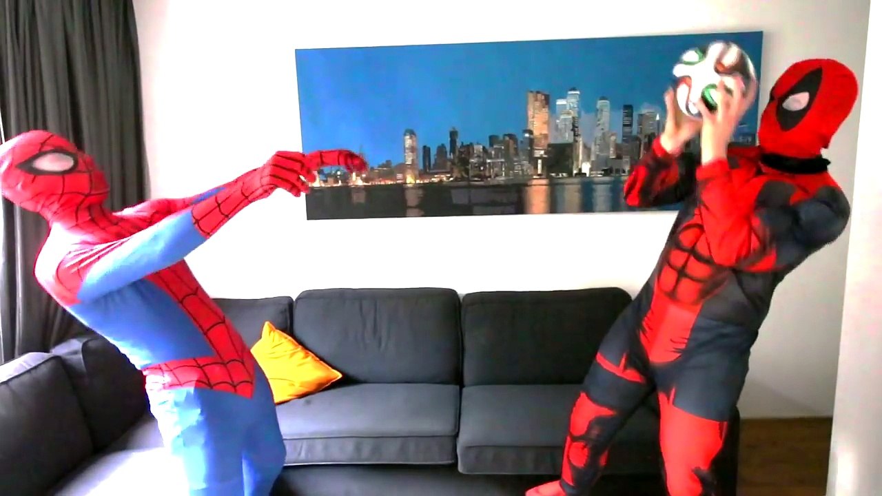 JOKER & HARLEY QUINN vs DEADPOOL & DOMINO - Super Power Beat Down (Episode 16)