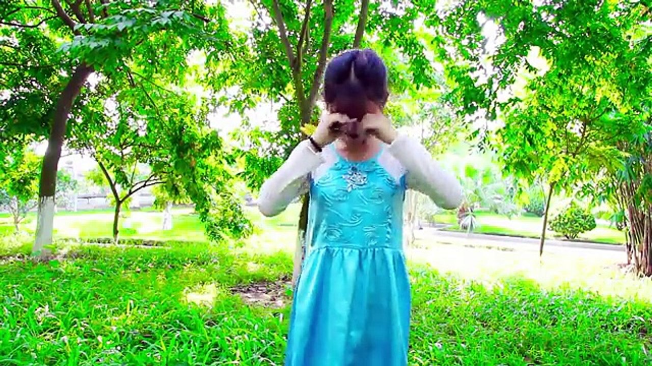 Frozen Elsa play Doll Spiderman Joker naughty robbery doll Spider Man Super girl dancing