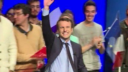 Macron "ne croit pas" qu'un parti pourra gouverner seul