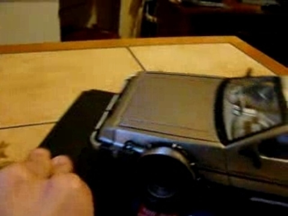 Super Rare Delorean Retour vers le Futur 2!!!