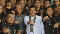 Duterte insta a la Policía filipina a reanudar la 