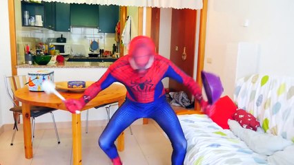 New Hulk Doctor, Pregnant Pink Spidergirl & Spiderman vs Evil Elsa Frozen with Ghost Prank