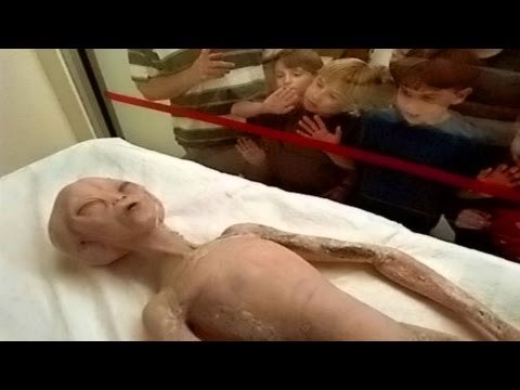 Chuyện khó tin - Người ngoài hành tin đang theo dõi chúng ta?