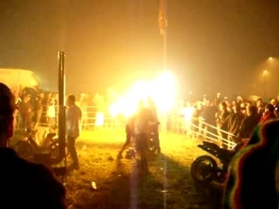 bol d'or 2007, lance flame au camping