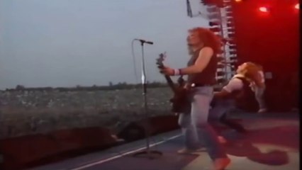Status Quo Live - Hold You Back(Rossi,Young,Parfitt) - Milton Keynes Bowl - End Of The Road 21-7 1984