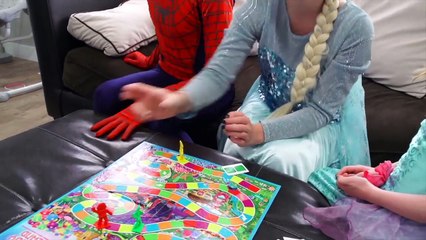 ЗАМОРОЖЕННЫЕ ЭЛЬЗА ЭЛЬЗА ПРОТИВ ЗЛА!! Малефисента против спайдермена и Ариэль Русалочка эпик баттл