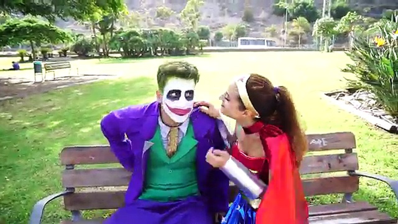 Are Frozen Elsa & Jack Frost KISSING? Spiderman CHEATED! Maleficent VS Olaf