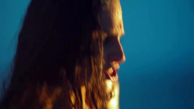 Nuria Fergó adelanto videoclip Bailando bajo la lluvia