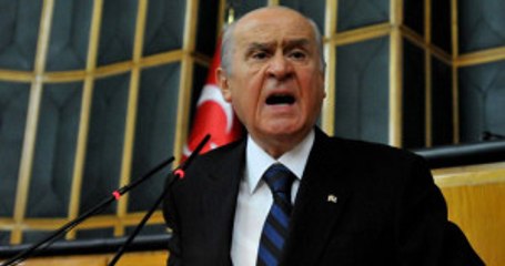 Devlet Bahçeli, Kuzey Irak Bayrağı Nedeniyle Başbakan'ı Çok Sert Eleştirdi