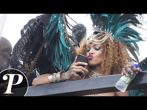 Rihanna toujours aussi sexy au carnaval de la Barbade