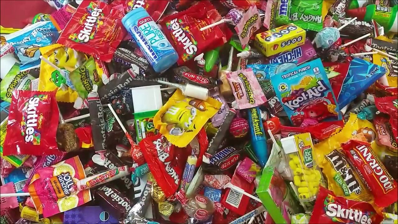 Watch Me Whip/Nae Nae with A Lot of CANDY Father & Daughter