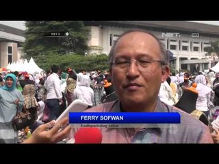 Descargar video: Ratusan Perancang Muda Meriahkan Kontes Draping Sarung di Bandung - NET5