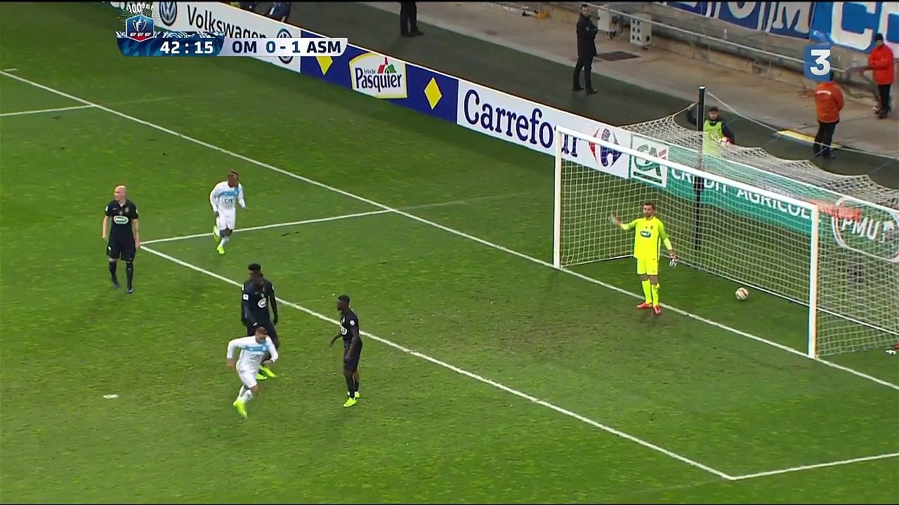 La reprise acrobatique géniale signée Dimitri Payet !