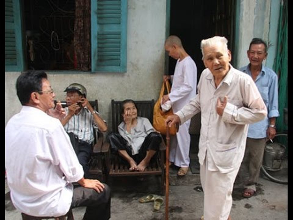 Tiểu sử và cuộc đời của 5 người trúng vé số "đặc biệt" tại Việt Nam bây giờ ra sao?