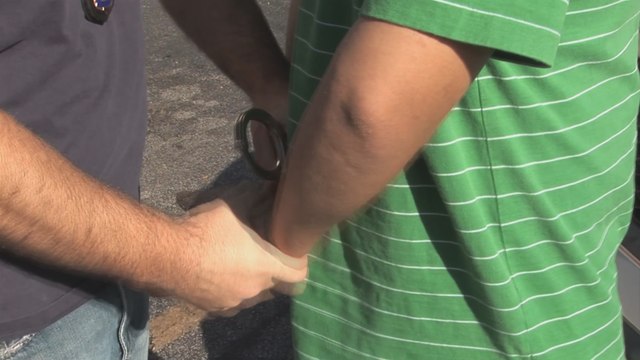 Pueblo que apoyó a Trump en elecciones, defiende a mexicano de posible deportación-.