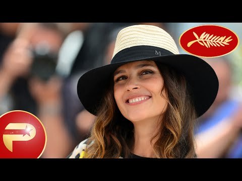 Cannes 2015 - Virginie Ledoyen étincelante au photocall du film Les enragés