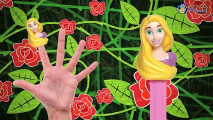 Скачать видео: Disney Princesses Finger Family Rhyme ★ PEZ Dispenser Disney Princess Songs ★ Daddy Finger