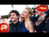 Cannes 2015 - Sophie Marceau, Xavier Dolan et le reste du jury montent les marches.