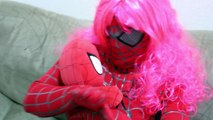SPIDERMAN vs JOKER! Joker Poo Colored Balls w/ Pink Spidergirl Frozen Elsa - Fun Superhero