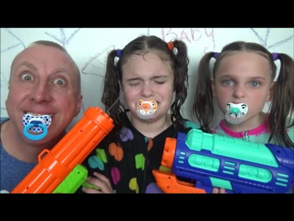 Bad Baby Water Gun Fight In House Victoria Annabelle Super Soakers Babies Hidden Egg