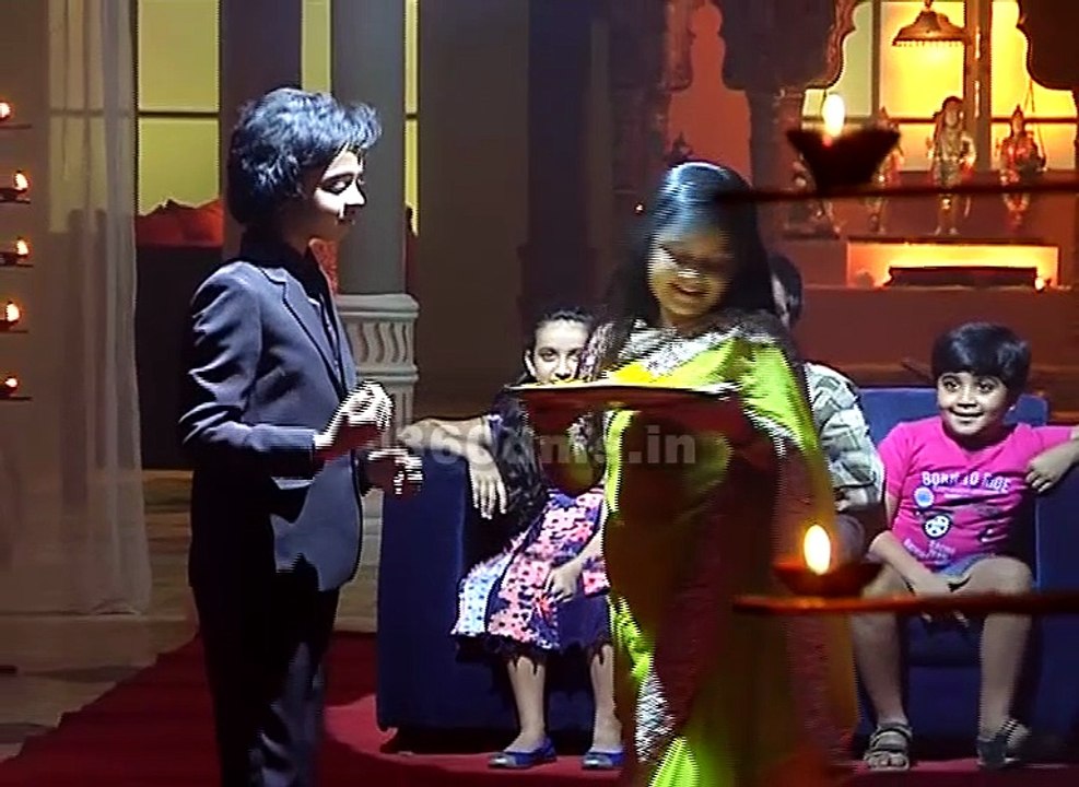 Thapki Pyar Ki- Thapki Fights With Shraddha For Her Love- थपकी प्यार की