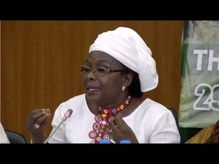 Fatou Sarr Sow au forum du grand Magal de Touba 2016