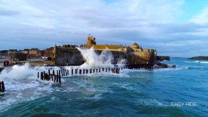 Que j'aime cette ville et la mer dans cet état.! Mais voiture rouillée  à l'époque aimait moins. 