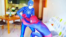 SPIDERMAN HIT VS Frozen Elsa !! spidergirl vs maleficent FREAKS Spider-Man Loses His Mask