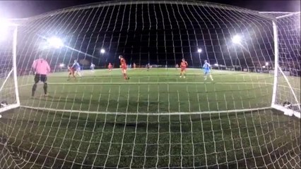 Ce goal fait un arret absolument miraculeux - D9 anglaise !