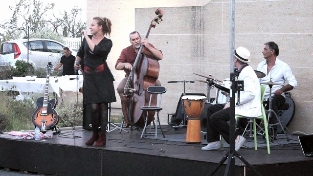 Couleur café de Serge Gainsbourg interprétée par le groupe Les Zah Zuh