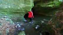 Vers luisants en timelapse dans la grotte de Waitomo