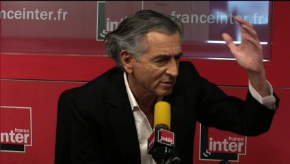 Comment Bernard-Henri Lévy regarde les hommes faire la guerre