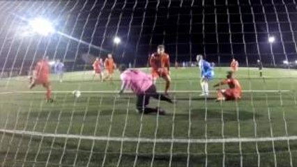 L'arrêt de l'année pour un gardien de 9ème division anglaise