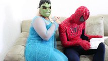 Congelados Elsa ROBAR Anna Vestido! w/ Spiderman Maléfica DIVERTIDO IRL Superhéroe en la Vida Real de la Película