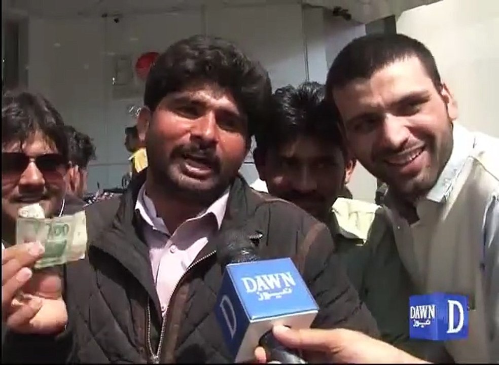 As PSL Final Tickets Sell Out, Desperate Fans Throng Selling Points