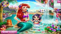 Ariel dando banho no seu bebê A pequena sereia