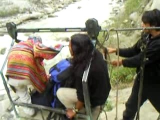 Let's cross the river - on the way to Machupichu