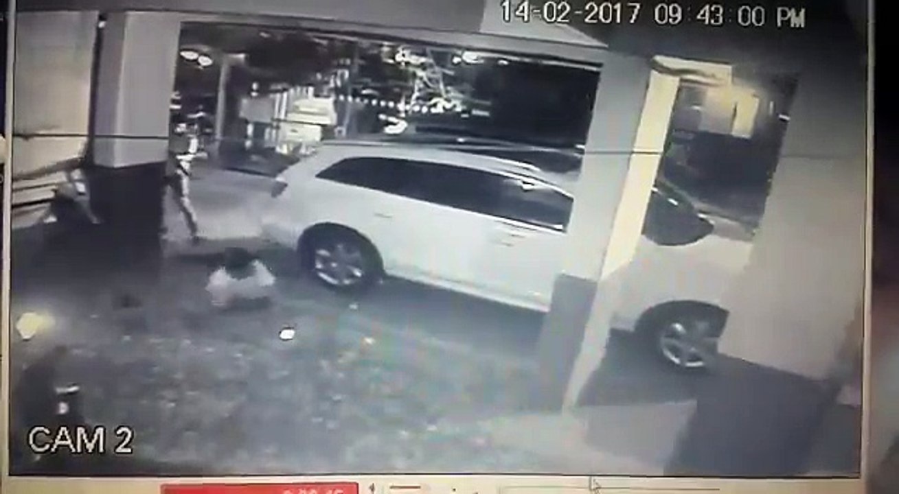 Murder MANOJ MHATRE live Captured on CCTV live murder