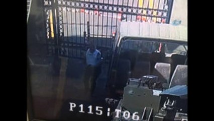 Tuğgeneral Hacıoğlu Darbecilere Karşı Elinde Silahla Böyle Direnmiş