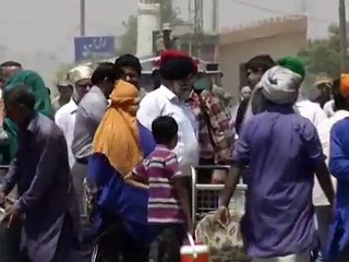 Indian Sikhs Sharing There Experience After Visits Gurdwara 's from Pakistan