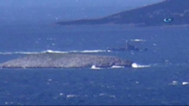 Türk ve Yunan Savaş Gemileri Kardak'ta Karşıya Karşıya Geldi