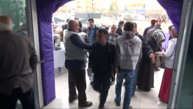 Diyarbakır Hdp'nin Referandumda Hayır Toplantısı Diyarbakır'da Yapıldı