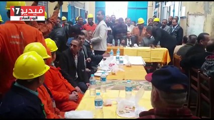 بالفيديو..رئيس ميناء الإسكندرية يلتقى بعمل الورش والصيانة  ​