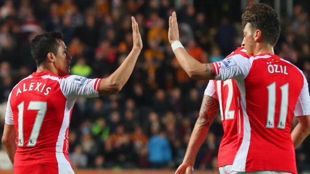 Sanchez must stay at Arsenal 'even if it means losing Ozil'