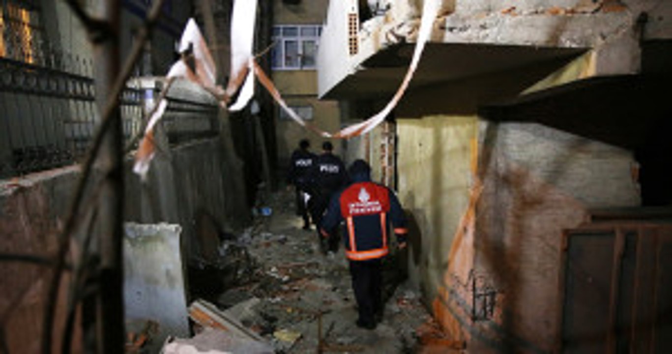 Bahçelievler'de Yanmış Erkek Cesedi Bulundu