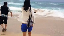 Des touristes sauvent de justesse un enfant emporté par les vagues.