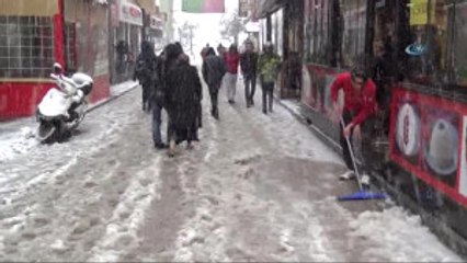 Isparta'ya Mart Ayında Kar Sürprizi