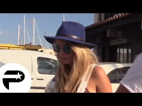 Cara Delevingne et Selena Gomez prennent un Yacht à St-Tropez
