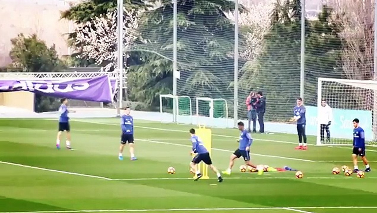 La belle reprise de volée d'Enzo Zidane à l'entraînement